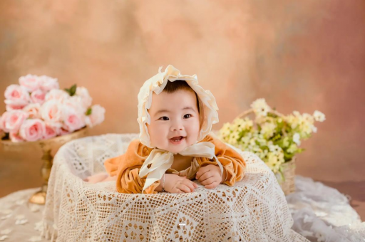 茂名宝宝多大开始攒肚子